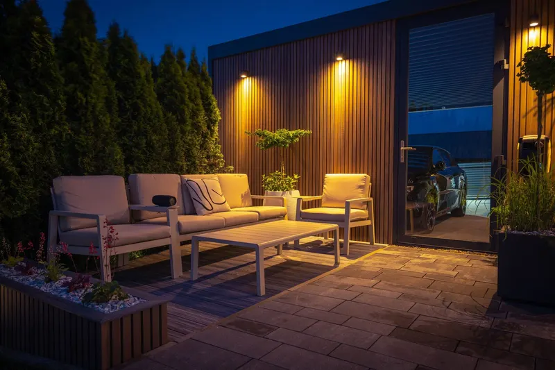 Lighting & Ambiance